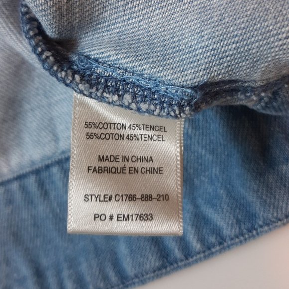 Cloth & Stone Flare Sleeve Faded Denim Cropped Wrap Top S - Picture 8 of 12